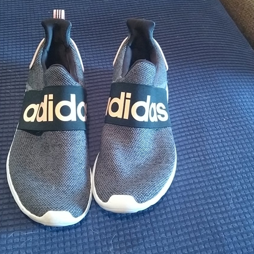 Adidas slip-on tennis shoes